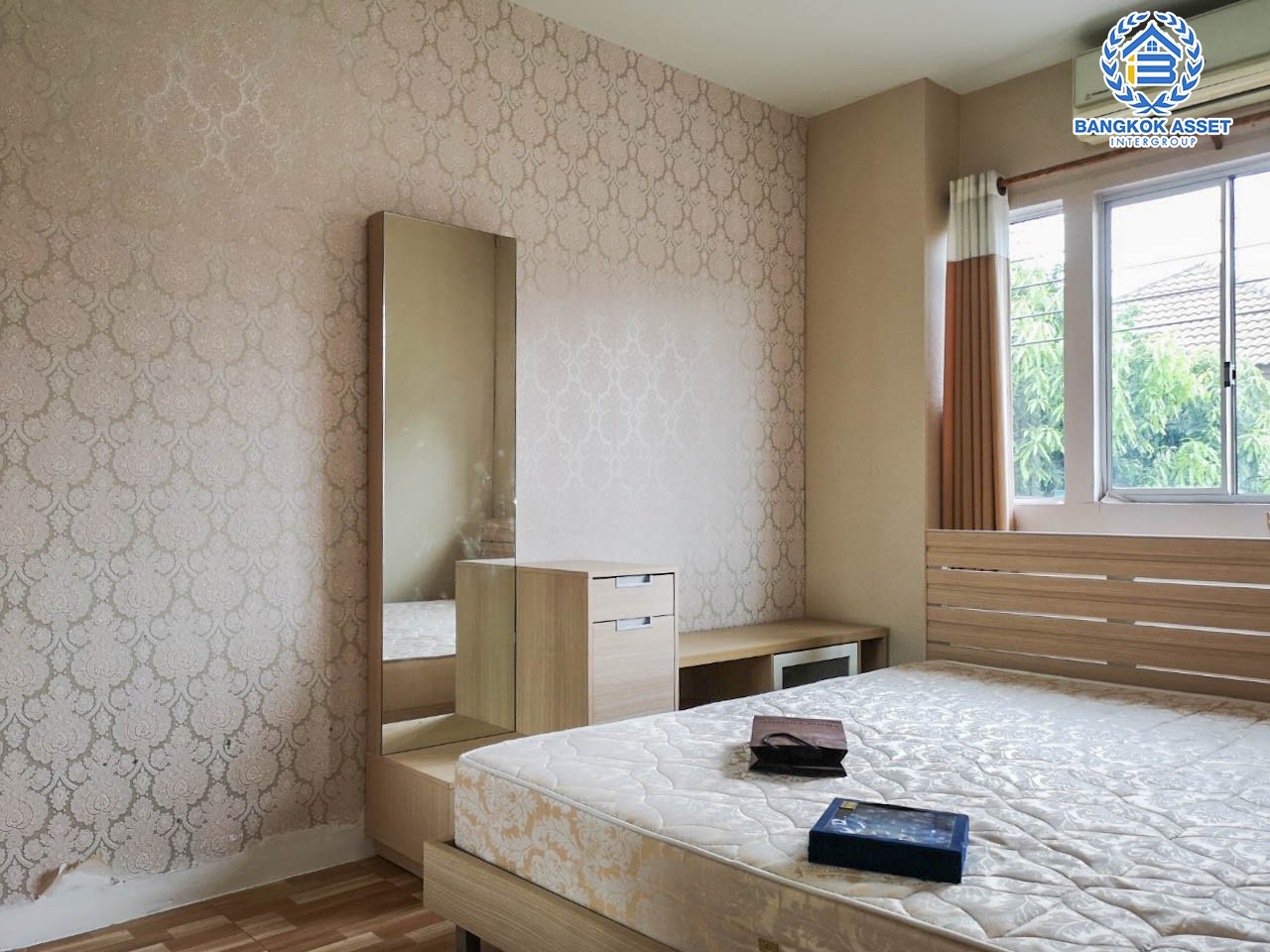 *****บ้านมือสองนนทบุรี ม.พฤกษาวิลล์22 พระราม5-2 เนื้อที่ 19.5 ตร.ว. ฟังก์ชัน 3 ห้องนอน 2 ห้องน้ำ 1 ที่จอดรถ บนทำเลเดินทางสะดวก เชื่อมต่อหลายเส้นทาง ใกล้สะพานพระรามห้า และรถไฟฟ้า "สถานีวงศ์สว่าง" และทางด่วน "กาญจนาภิเษก"...